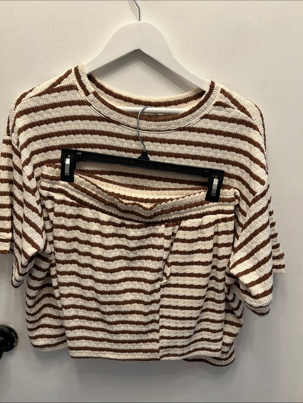 Striped Short Set .Knit Top and Matching Shots in Cream and Brown Never Worn - Picture 1 of 10